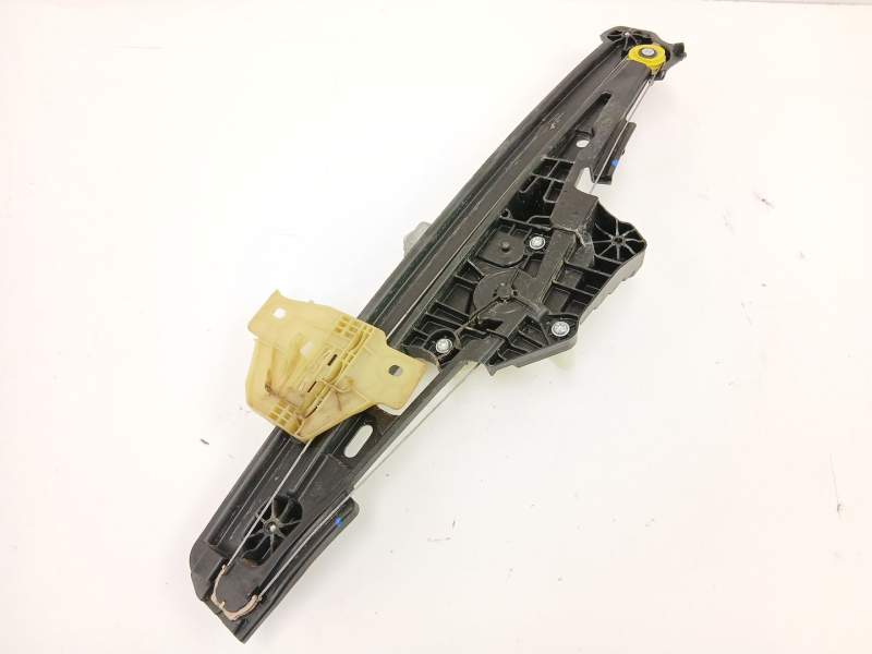 Recambio de elevalunas delantero derecho para renault captur ii (hf_) blue dci 115 (hfad) referencia OEM IAM 807203293R  