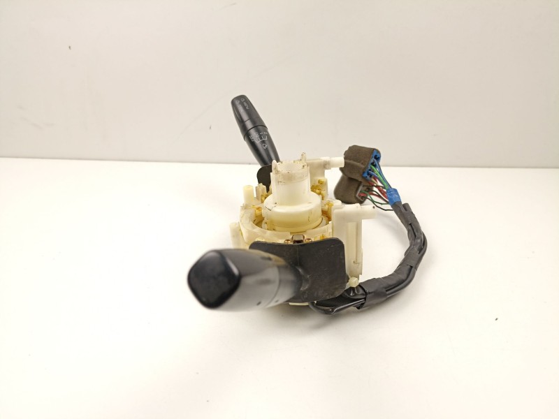 Recambio de mando luces y limpias para kia sephia ii sedan (fa) 1.6 i referencia OEM IAM 0K2DJ66120  