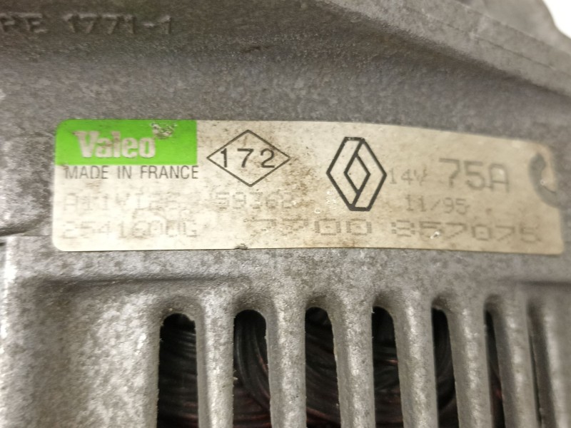 Recambio de alternador para renault laguna 1.8 g referencia OEM IAM 7700857075 A11VI26 