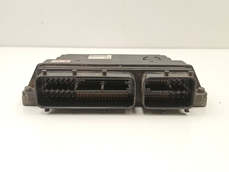 Recambio de centralita para lexus is ii (_e2_) 220d (ale20) referencia OEM IAM 8966153700 1758007704 