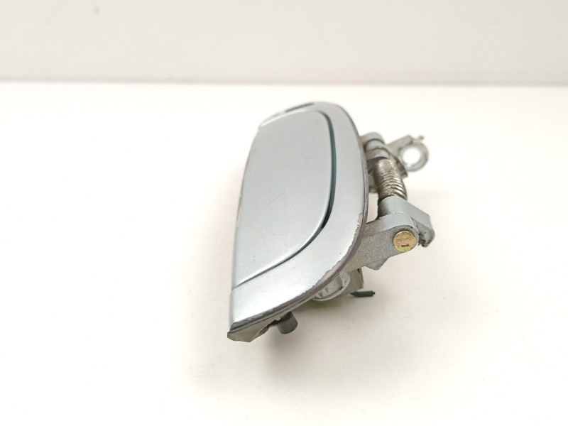 Recambio de manilla delantera derecha para kia rio ii (jb) 1.4 16v referencia OEM IAM 826601G050 8266016050 