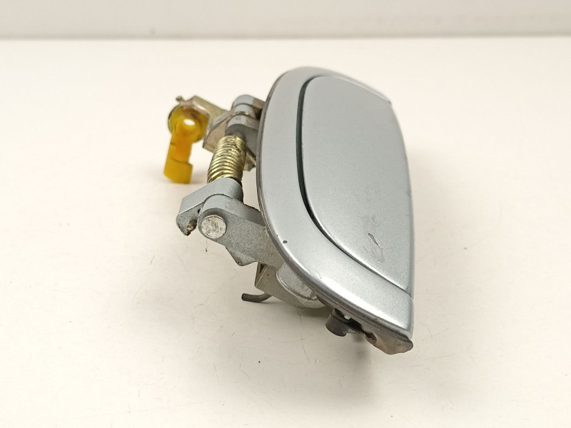 Recambio de manilla trasera izquierda para kia rio ii (jb) 1.4 16v referencia OEM IAM 836501G050 8365016050 