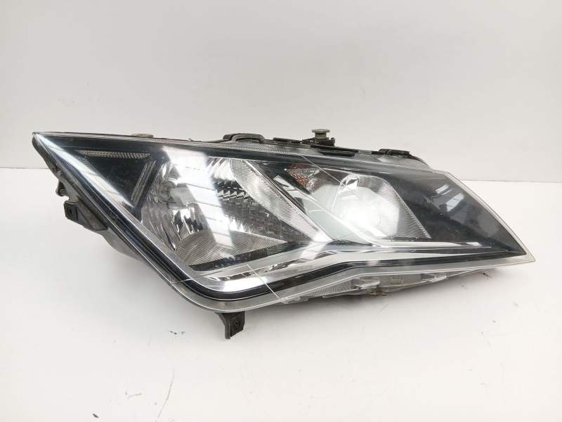 Recambio de faro derecho para seat leon (5f1) 1.0 tsi referencia OEM IAM 5F1941016B  