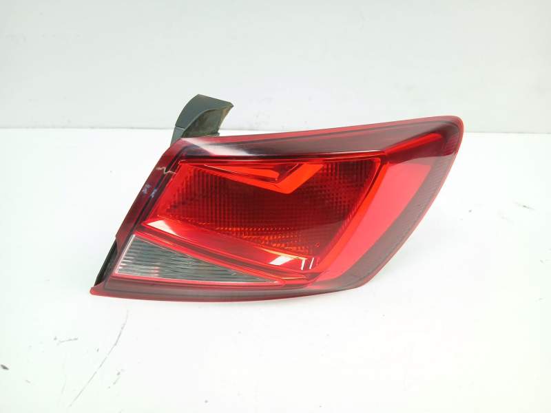 Recambio de piloto trasero derecho para seat leon (5f1) 1.0 tsi referencia OEM IAM 5F0945096D  