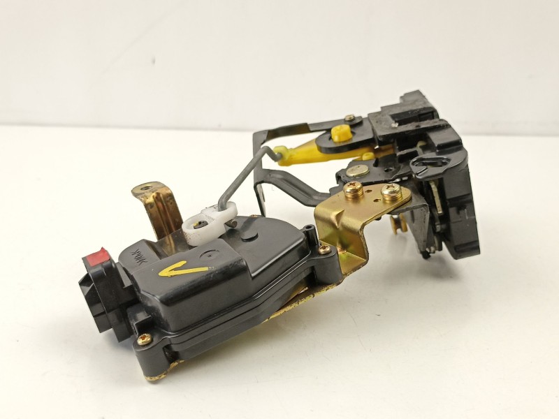 Recambio de cerradura puerta delantera derecha para kia rio ii (jb) 1.4 16v referencia OEM IAM 813221G000  