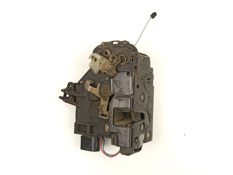 Recambio de cerradura puerta delantera derecha para audi tt 1.8 gt ajq referencia OEM IAM 8N1837016  