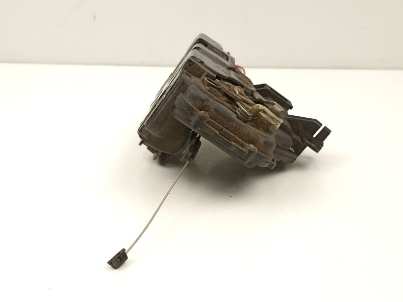 Recambio de cerradura puerta delantera derecha para audi tt 1.8 gt ajq referencia OEM IAM 8N1837016  