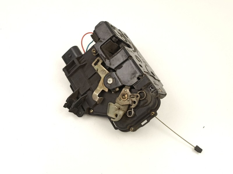 Recambio de cerradura puerta delantera izquierda para audi tt 1.8 gt ajq referencia OEM IAM 8N1837015  