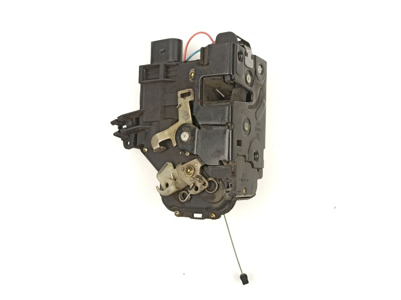 Recambio de cerradura puerta delantera izquierda para audi tt 1.8 gt ajq referencia OEM IAM 8N1837015  