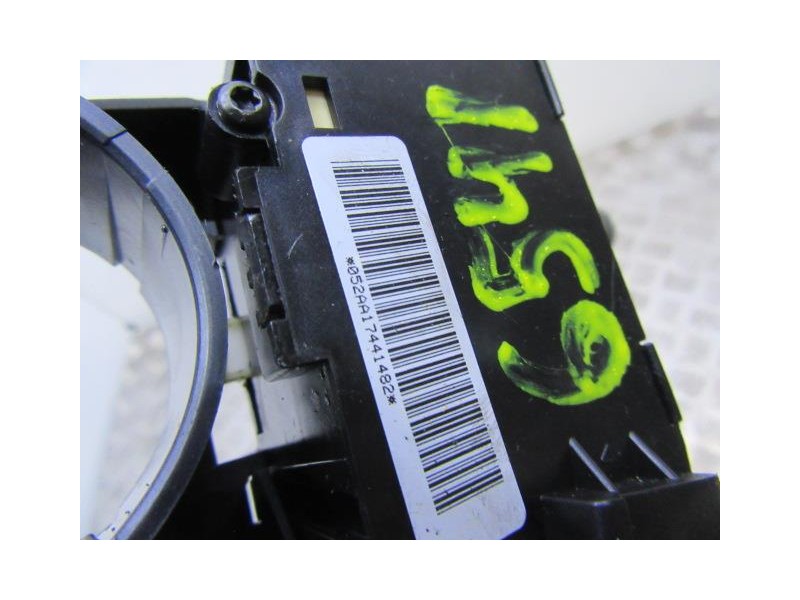 Recambio de mando luces y limpias : chrysler voyager : 2.5 crdi [2004] para chrysler voyager 2.5 crdi referencia OEM IAM 052AA17