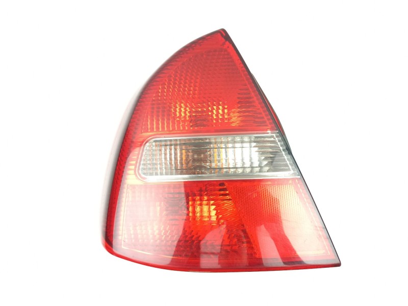 Recambio de piloto trasero izquierdo para mitsubishi carisma 1.8 g referencia OEM IAM MR485469  