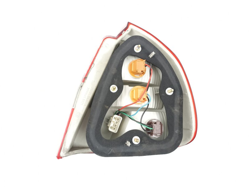 Recambio de piloto trasero izquierdo para mitsubishi carisma 1.8 g referencia OEM IAM MR485469  