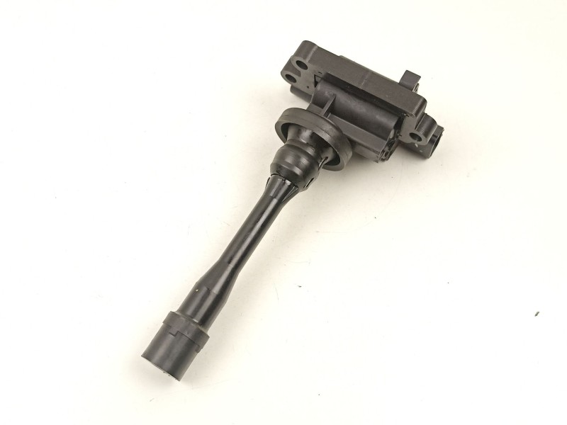 Recambio de bobina para mitsubishi carisma 0.1 d referencia OEM IAM MD325048  