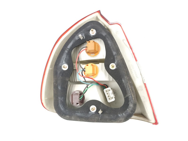 Recambio de piloto trasero derecho para mitsubishi carisma 0.1 d referencia OEM IAM MR485470  