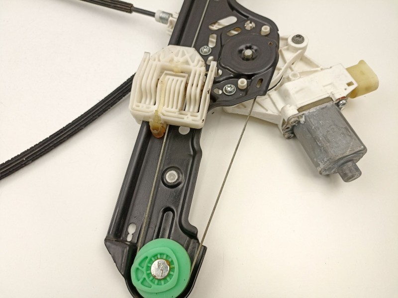 Recambio de elevalunas delantero derecho para bmw 1 (e87) 118 d referencia OEM IAM 7067796  