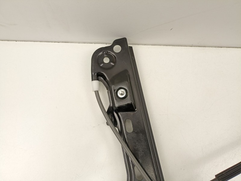 Recambio de elevalunas delantero derecho para bmw 1 (e87) 118 d referencia OEM IAM 7067796  