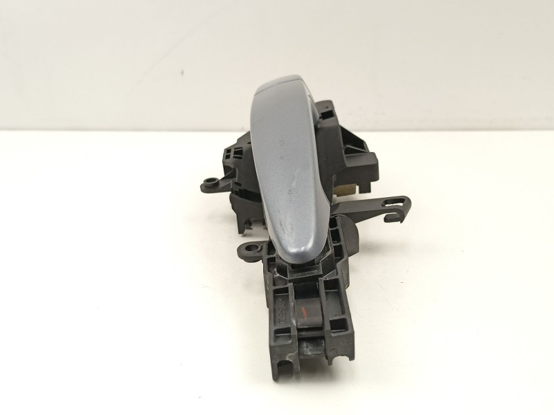 Recambio de manilla delantera derecha para bmw 1 (e87) 118 d referencia OEM IAM 51217200936  