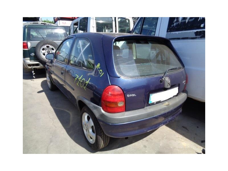 opel corsa del año 2000