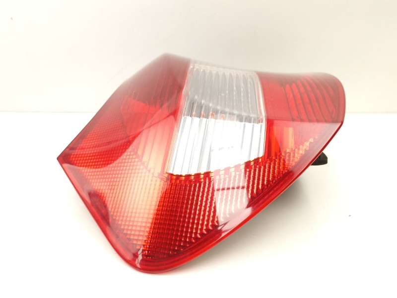 Recambio de piloto trasero izquierdo para bmw 1 (e87) 118 d referencia OEM IAM 6924501 3016390000 