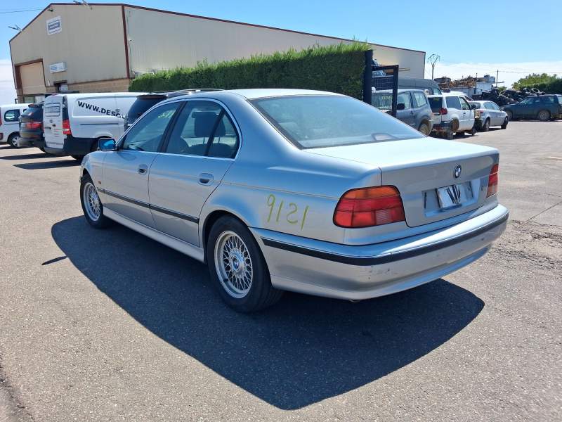Recambio de carroceria para bmw 5 (e39) 528 i referencia OEM IAM   