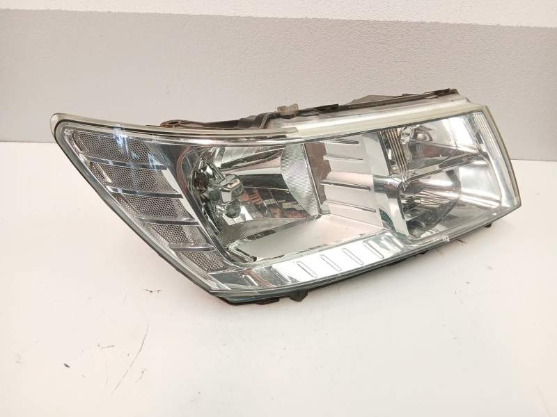 Recambio de faro derecho para fiat freemont (345_) 2.0 jtd referencia OEM IAM 05067788AC  