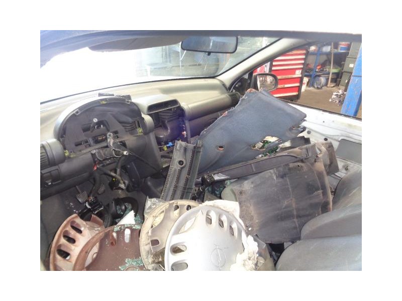 opel corsa del año 1995