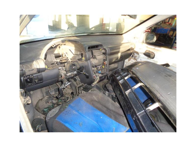 opel corsa del año 1995