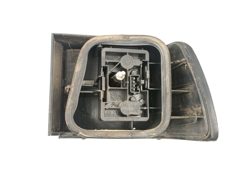 Recambio de piloto trasero izquierdo para citroën xantia (x1_, x2_) 2.0 hdi 90 referencia OEM IAM 6350K0  