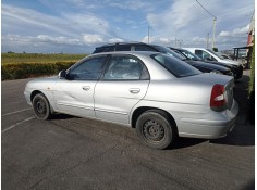 daewoo nubira sedán (j100) del año 1999 2