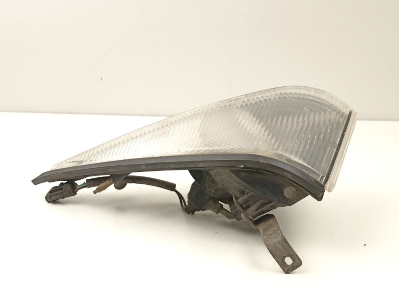 Recambio de piloto delantero izquierdo para ssangyong actyon 2.9 d dm602 referencia OEM IAM 8330105200X  