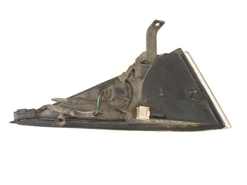 Recambio de piloto delantero izquierdo para ssangyong actyon 2.9 d dm602 referencia OEM IAM 8330105200X  