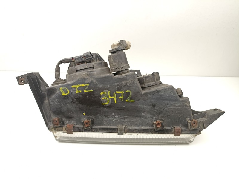 Recambio de faro izquierdo para ssangyong musso 2.9 td /om662 referencia OEM IAM 8310105100X  