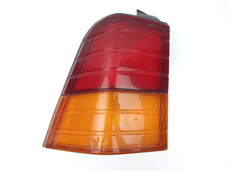 Recambio de piloto trasero izquierdo para ssangyong family 2.3 d -om661 referencia OEM IAM 8360205752  