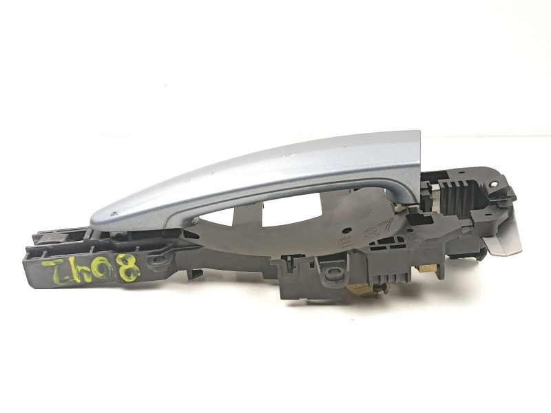 Recambio de manilla delantera izquierda para bmw 1 (e87) 118 d referencia OEM IAM 51217200935  