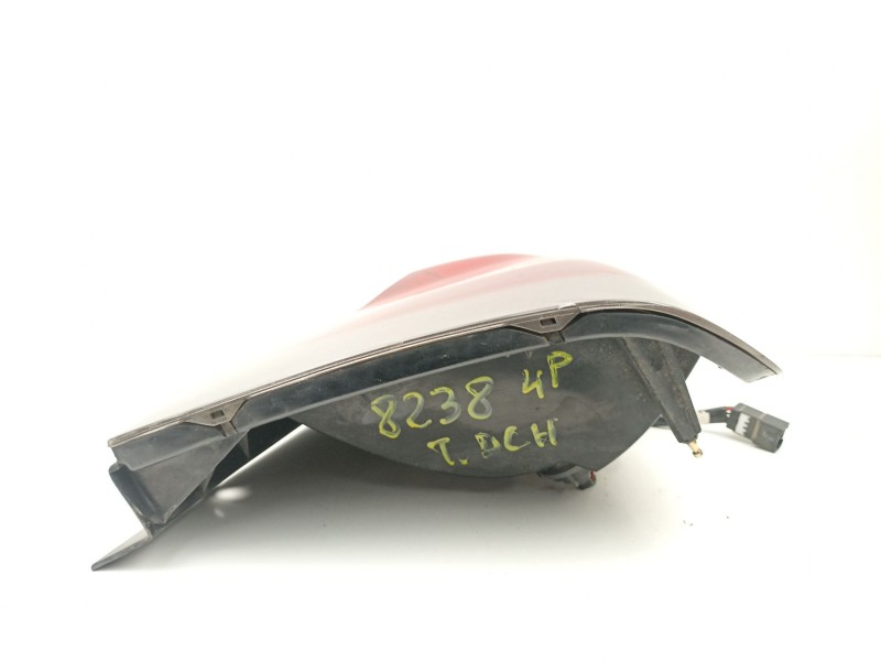 Recambio de piloto trasero derecho para daewoo nubira sedán (j100) 1.6 16v referencia OEM IAM 96272036  