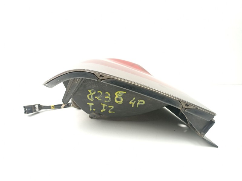 Recambio de piloto trasero izquierdo para daewoo nubira sedán (j100) 1.6 16v referencia OEM IAM 96272035  