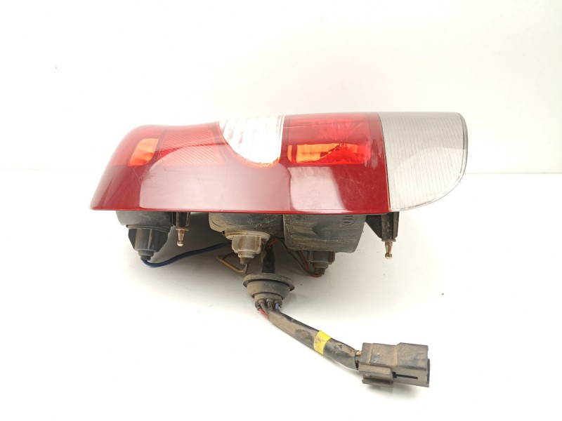 Recambio de piloto trasero izquierdo para daewoo nubira sedán (j100) 1.6 16v referencia OEM IAM 96272035  