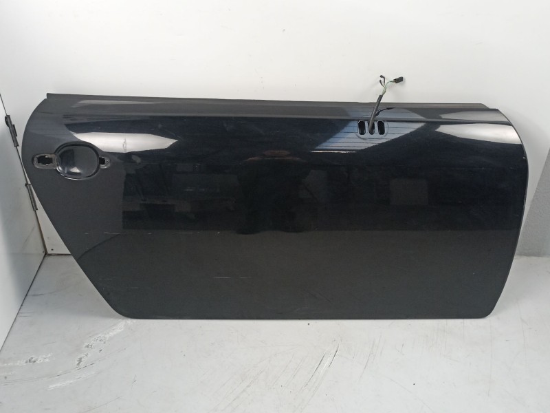 Recambio de puerta delantera derecha para audi tt 1.8 gt ajq referencia OEM IAM 8N0831052C  