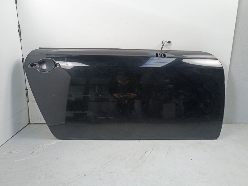 Recambio de puerta delantera derecha para audi tt 1.8 gt ajq referencia OEM IAM 8N0831052C  