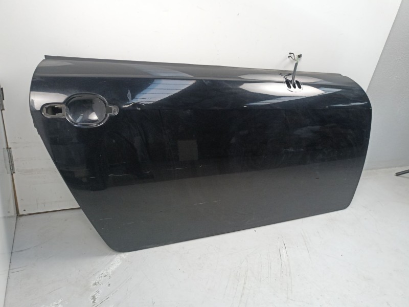 Recambio de puerta delantera derecha para audi tt 1.8 gt ajq referencia OEM IAM 8N0831052C  