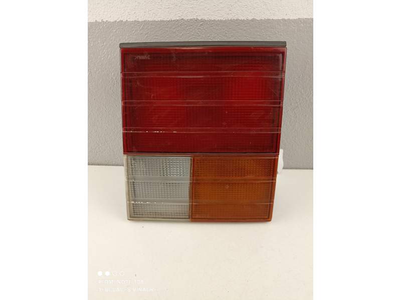 Recambio de piloto porton derecho para ssangyong musso 2.9 td /om662 referencia OEM IAM 8360205501X  