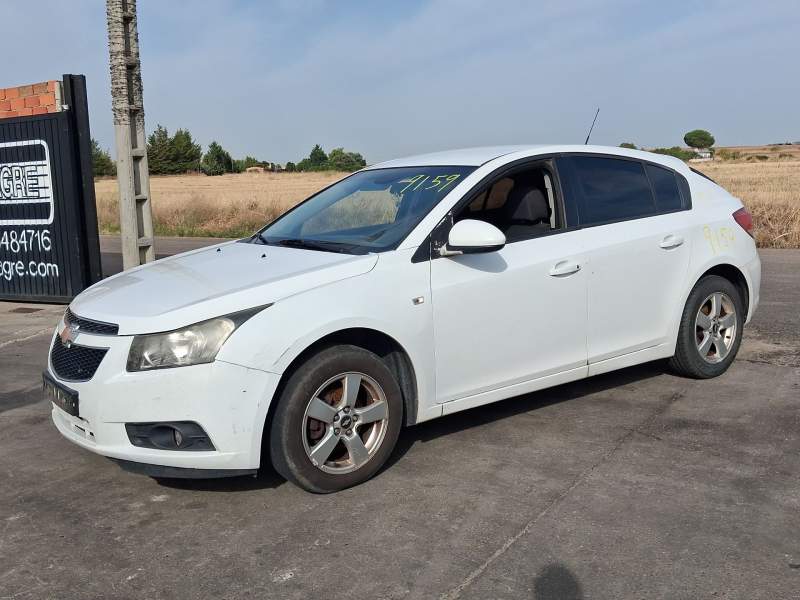 Recambio de carroceria para chevrolet cruze hatchback (j305) 1.6 referencia OEM IAM   