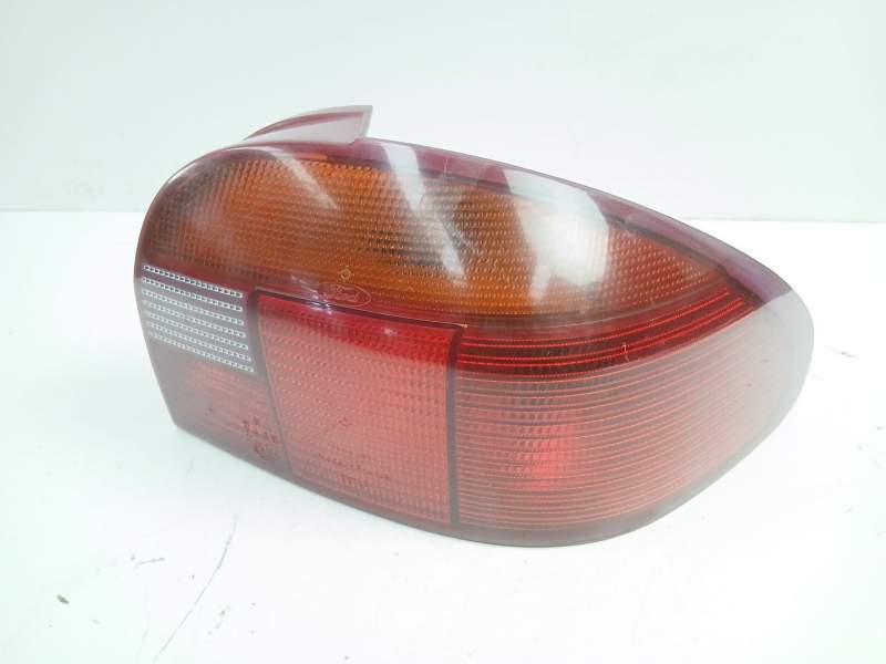 Recambio de piloto trasero derecho para ford mondeo i sedán (gbp) 1.8 td referencia OEM IAM 93BG13A602BC  