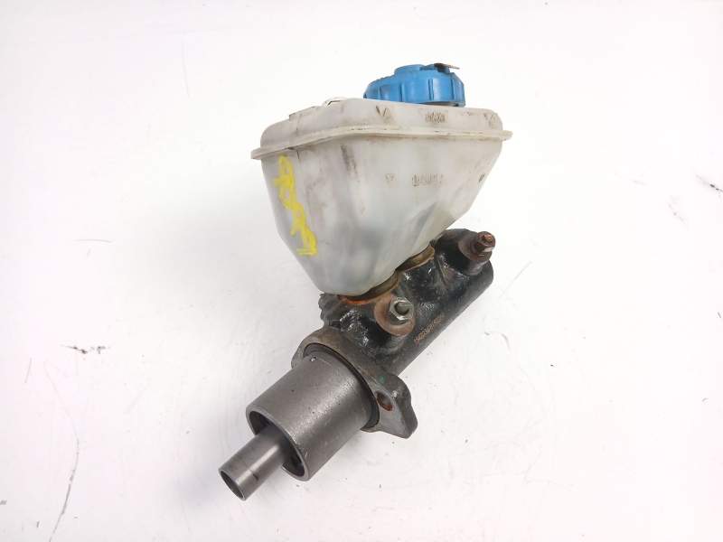 Recambio de bomba de freno para peugeot 205 1.8 referencia OEM IAM 4601H8  