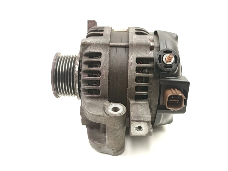 Recambio de alternador para lexus is ii (_e2_) 220d (ale20) referencia OEM IAM 2706026030 1042104771 