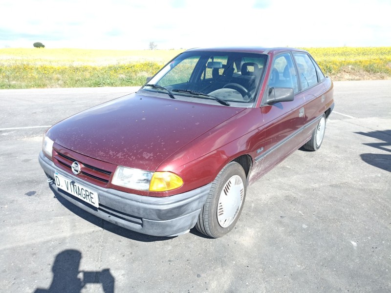 opel astra f sedán (t92) del año 1994
