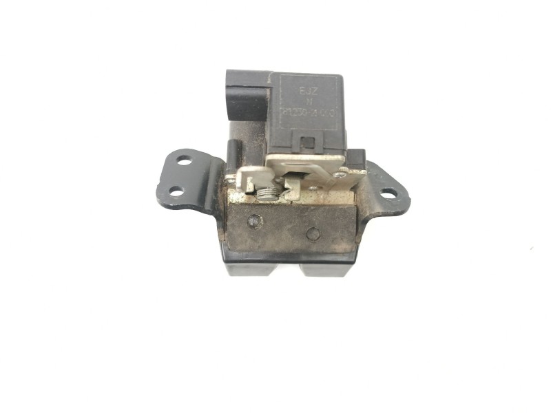 Recambio de cerradura maletero porton para hyundai i30 1.4 g referencia OEM IAM 812302L000  