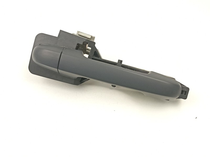 Recambio de manilla trasera izquierda para hyundai i30 1.4 g referencia OEM IAM 826551H000  