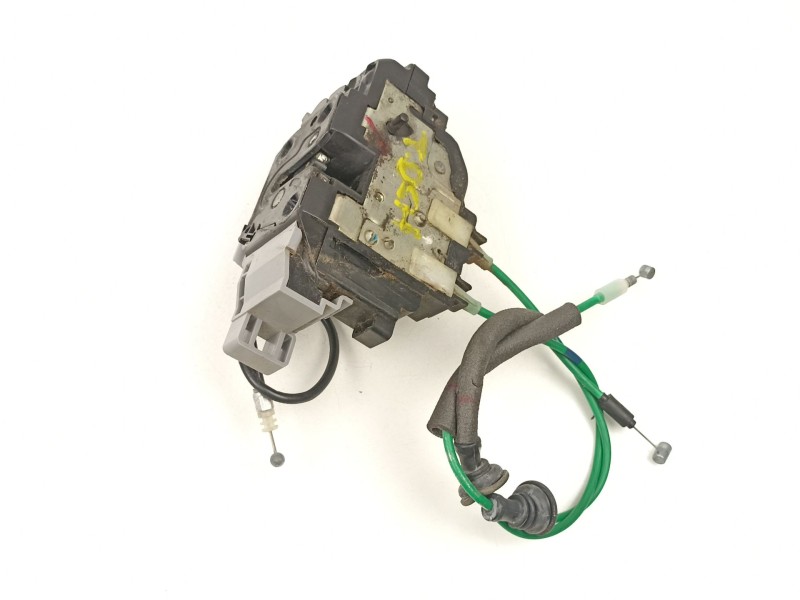 Recambio de cerradura puerta trasera derecha para hyundai i30 1.4 g referencia OEM IAM 814202L000  