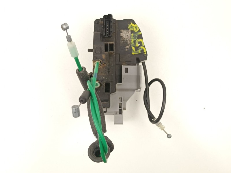 Recambio de cerradura puerta trasera derecha para hyundai i30 1.4 g referencia OEM IAM 814202L000  